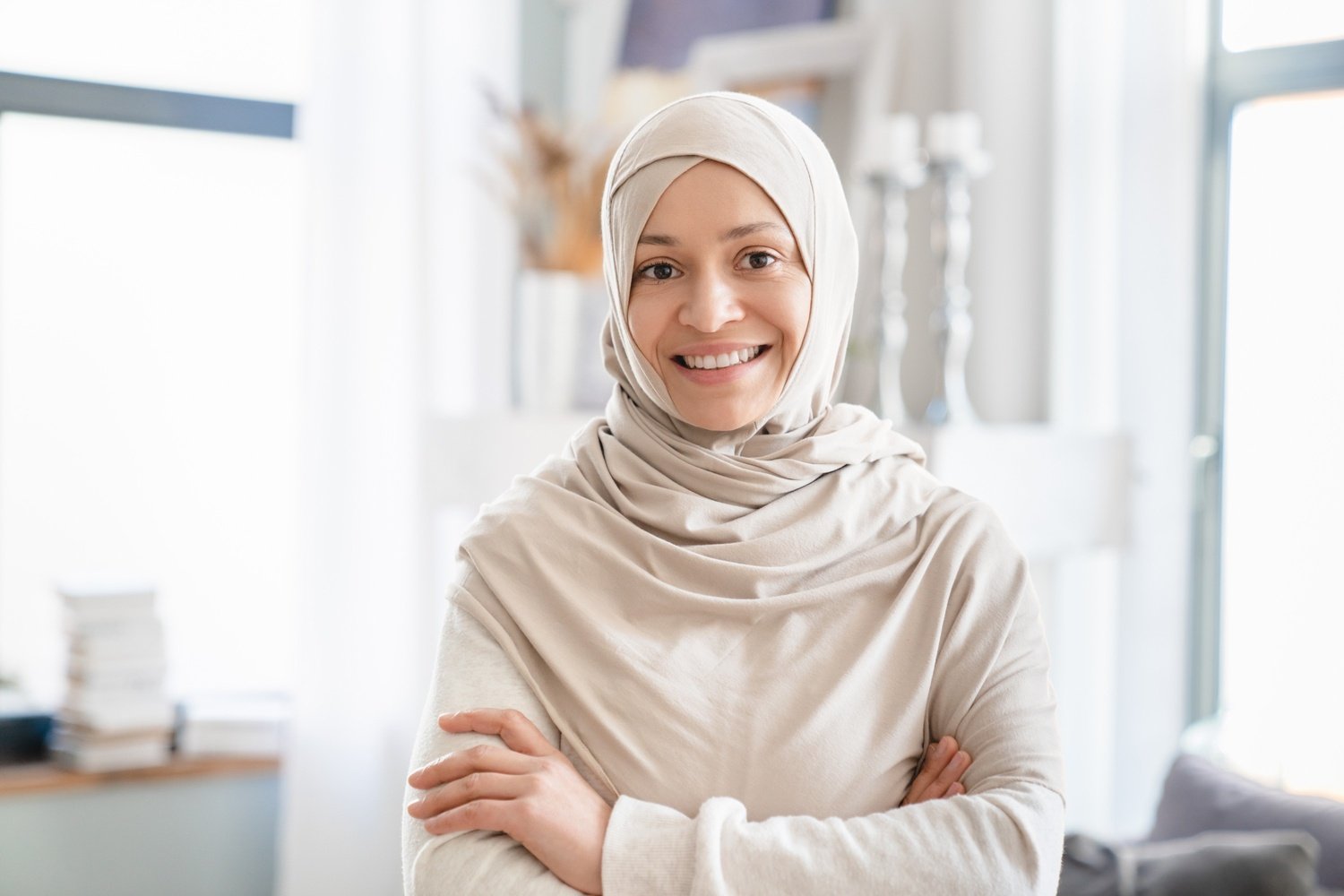 confident mature middle eastern muslim islamic wom 6fs3mt7.jpg